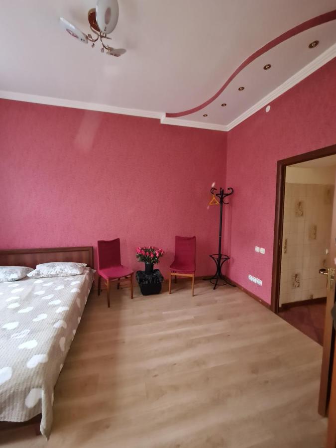 Apartamenti Na Sheptickih Apartment Lviv Exterior photo
